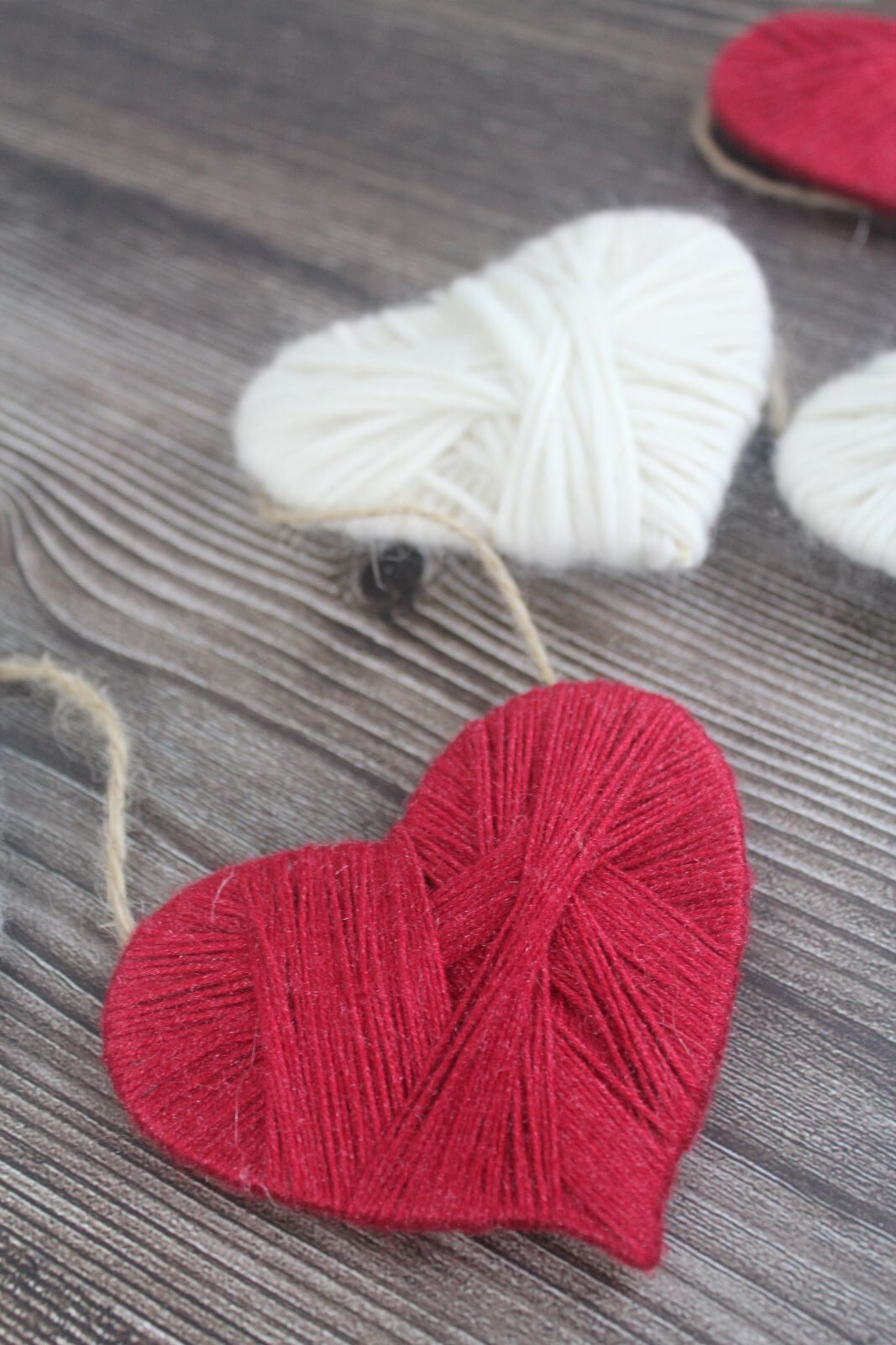 DIY Yarn Heart Garland: Easy Valentine’s Day Craft